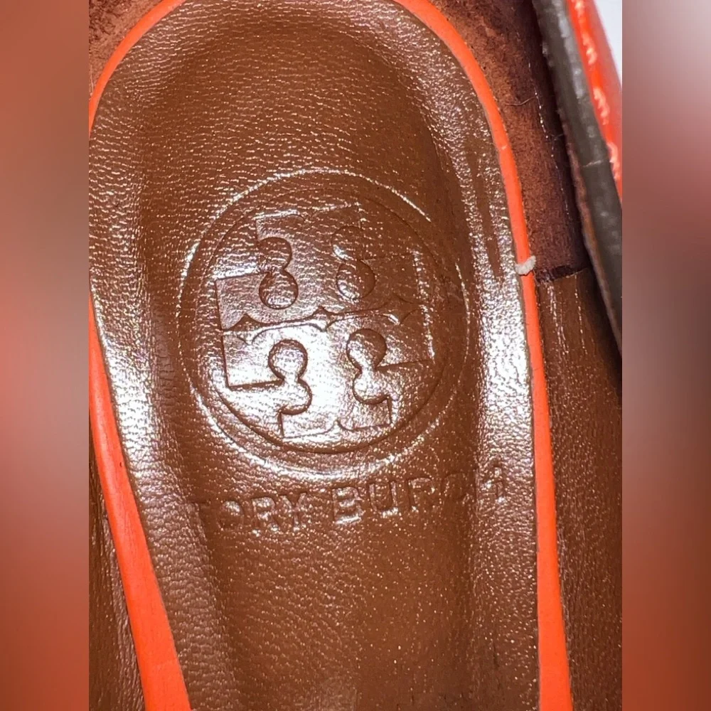 Tory Burch woman’s flat orange shoes size‎ 5